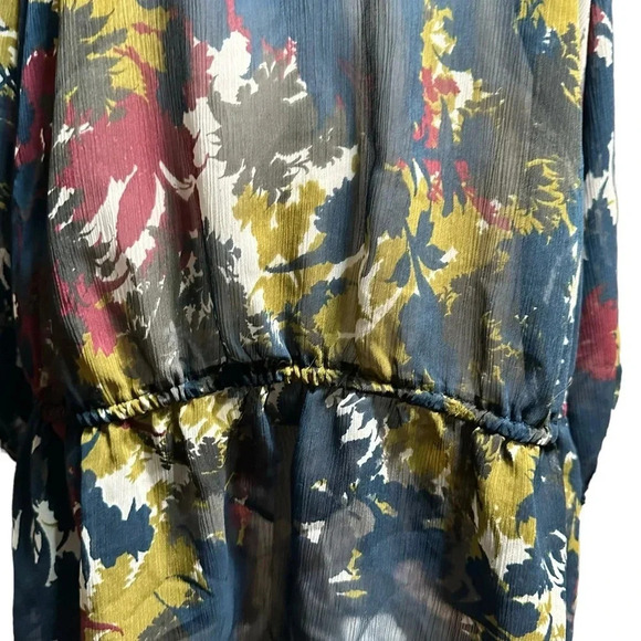 Liz Claiborne women's 1X blue floral sheer 3/4 sleeve blouse - Picture 4 of 6
